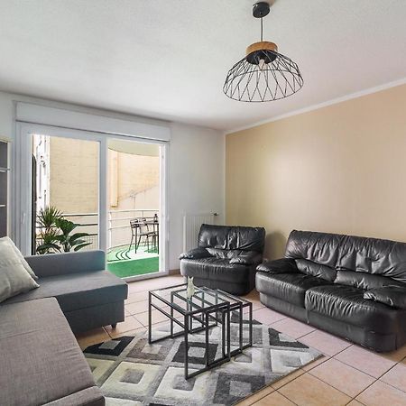 Nice Apartment With Parking Balcon Casa Lyon فيليوربان المظهر الخارجي الصورة