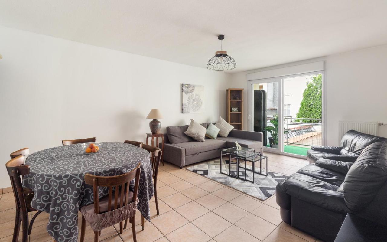 Nice Apartment With Parking Balcon Casa Lyon فيليوربان المظهر الخارجي الصورة