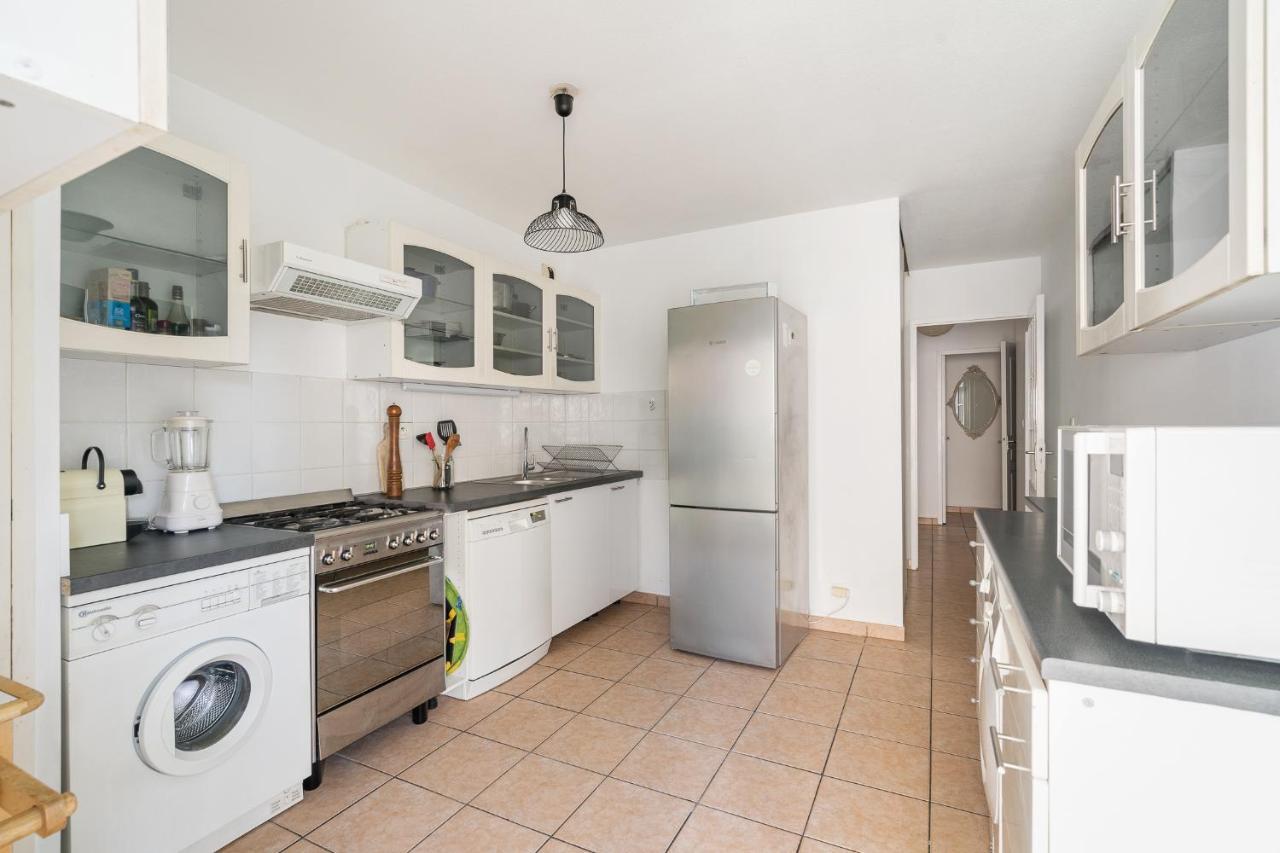 Nice Apartment With Parking Balcon Casa Lyon فيليوربان المظهر الخارجي الصورة