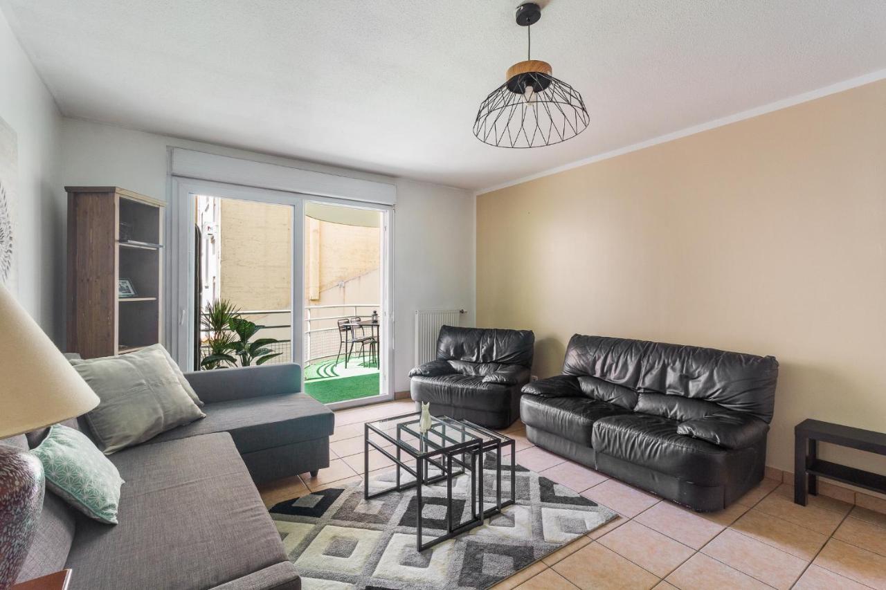 Nice Apartment With Parking Balcon Casa Lyon فيليوربان المظهر الخارجي الصورة